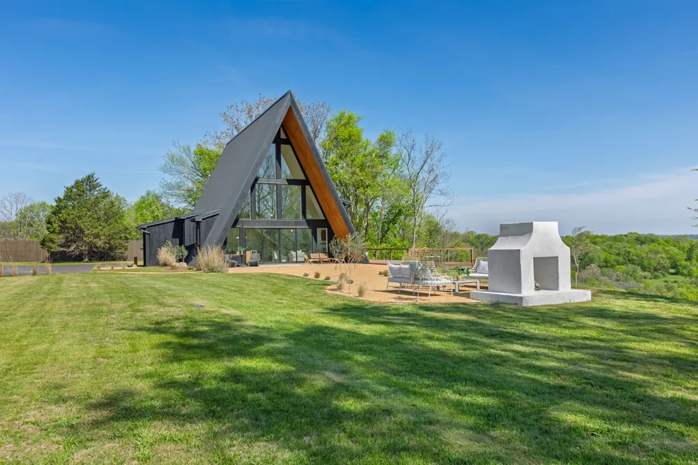 1836 New Highway 7 Columbia, TN 38401