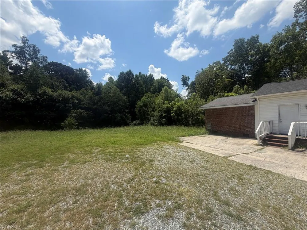 508 Carlton Street Thomasville, NC 27360