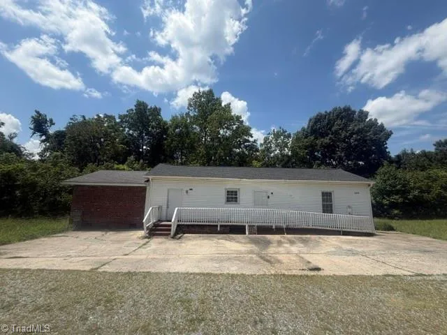 508 Carlton Street Thomasville, NC 27360