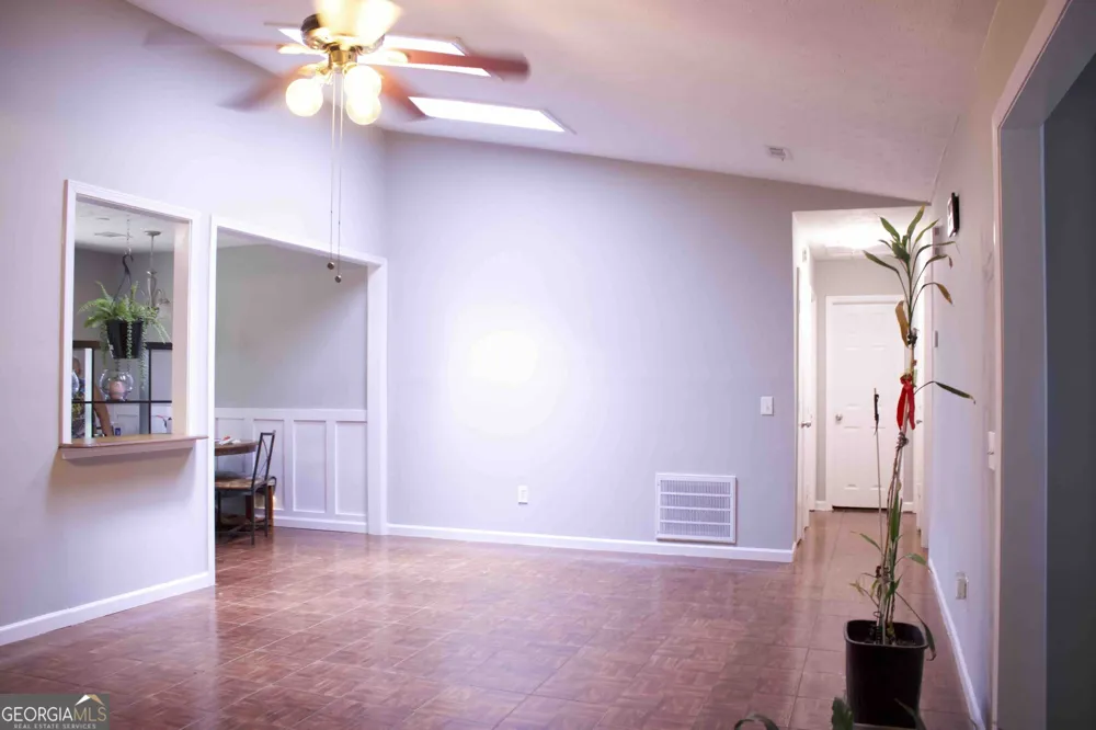 5744 Everglades LN Norcross, GA 30071