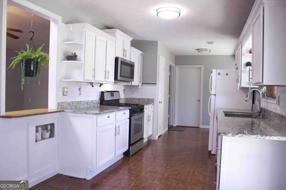5744 Everglades LN Norcross, GA 30071