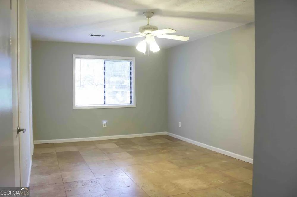5744 Everglades LN Norcross, GA 30071