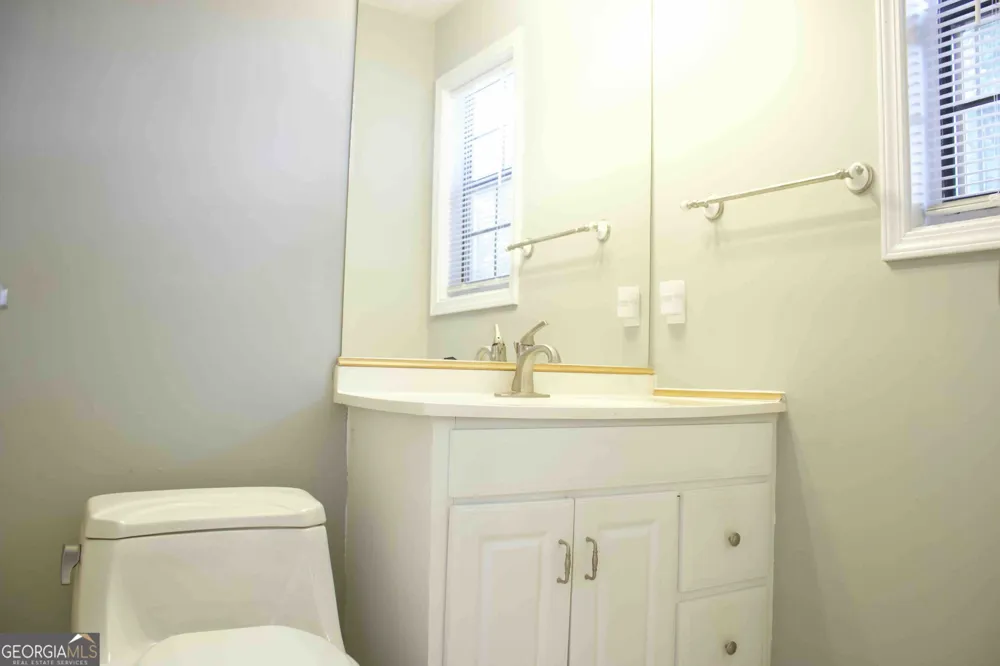 5744 Everglades LN Norcross, GA 30071