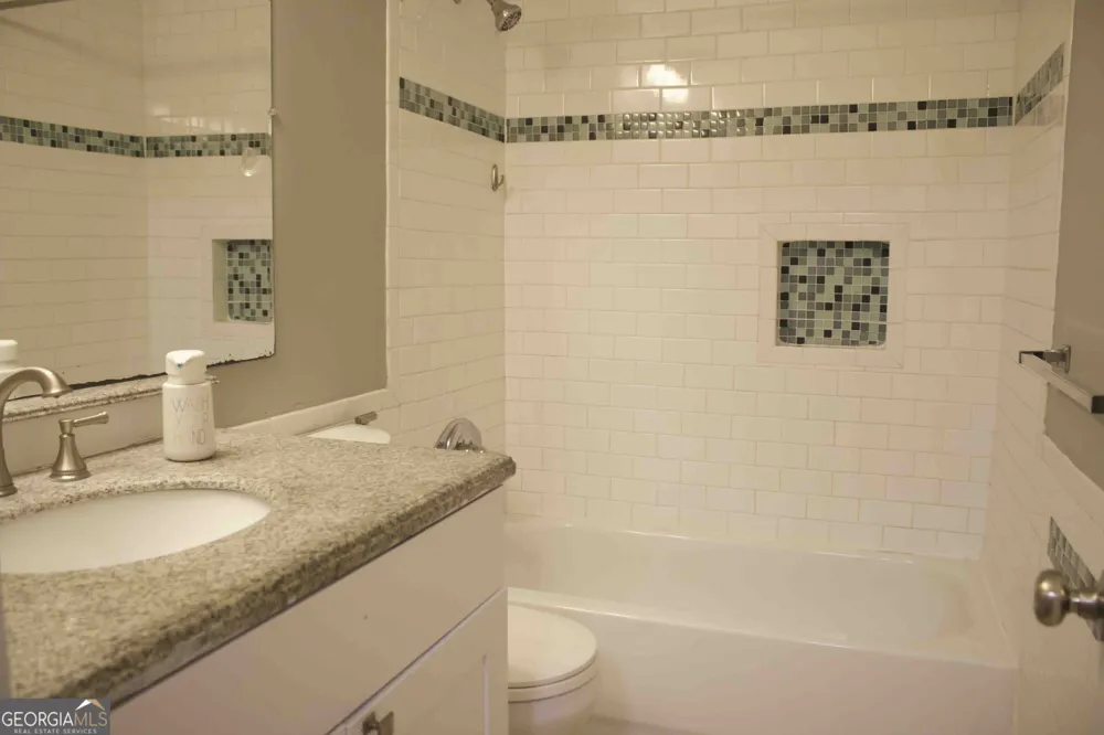 5744 Everglades LN Norcross, GA 30071