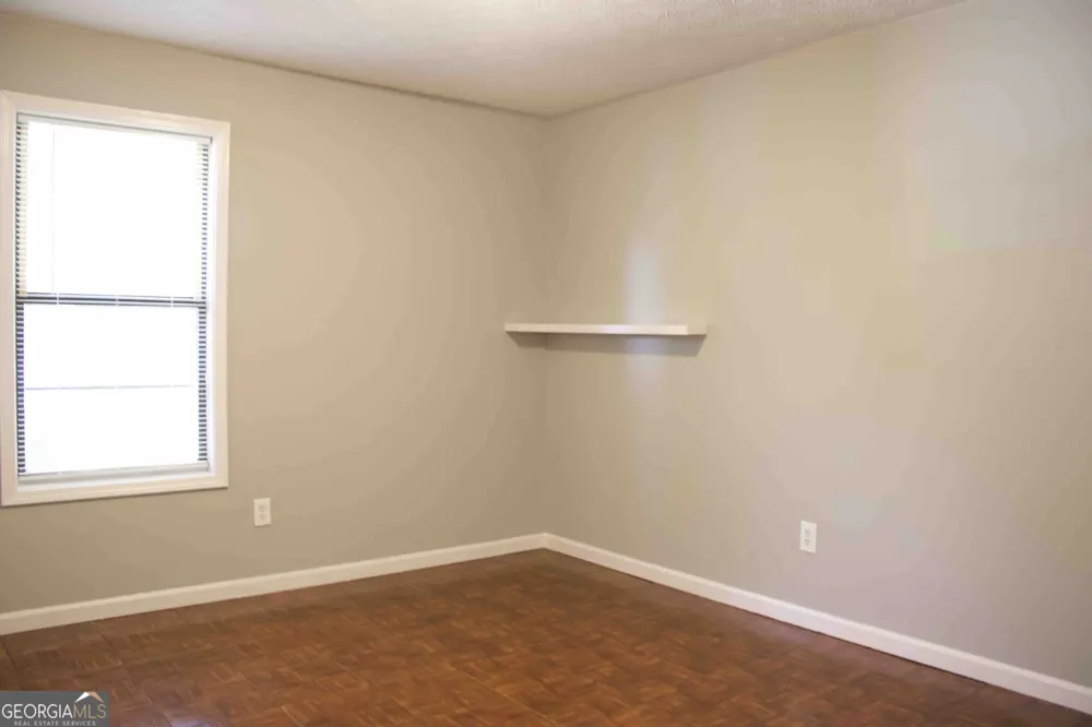 5744 Everglades LN Norcross, GA 30071