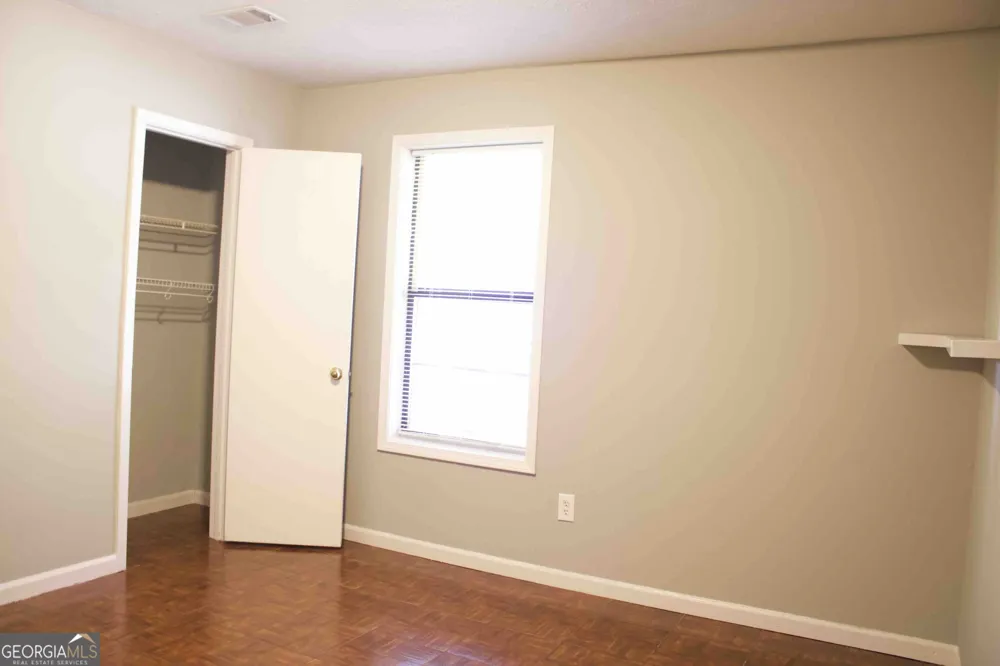 5744 Everglades LN Norcross, GA 30071