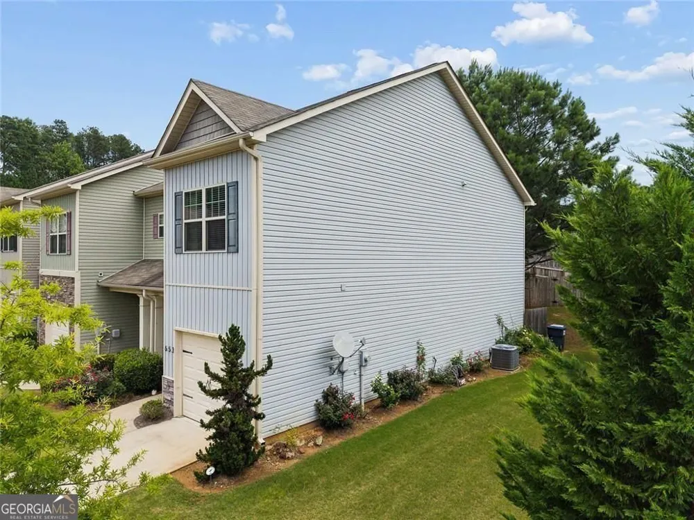 653 Oakside PL Acworth, GA 30102