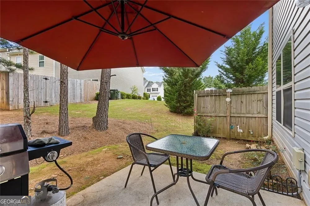 653 Oakside PL Acworth, GA 30102