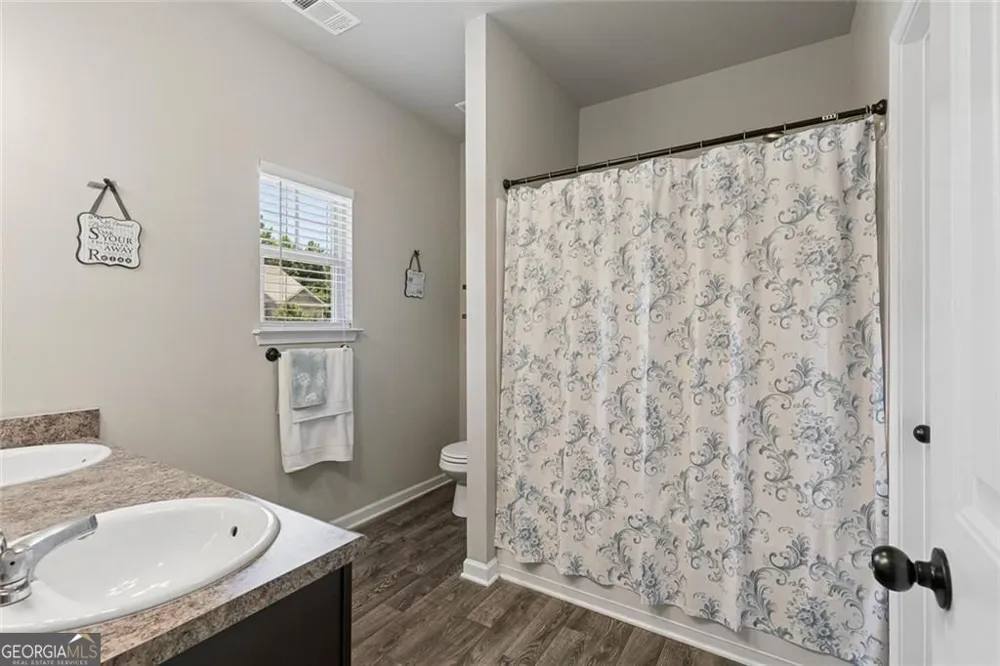 653 Oakside PL Acworth, GA 30102