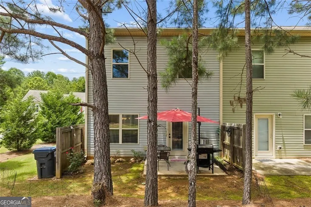 653 Oakside PL Acworth, GA 30102