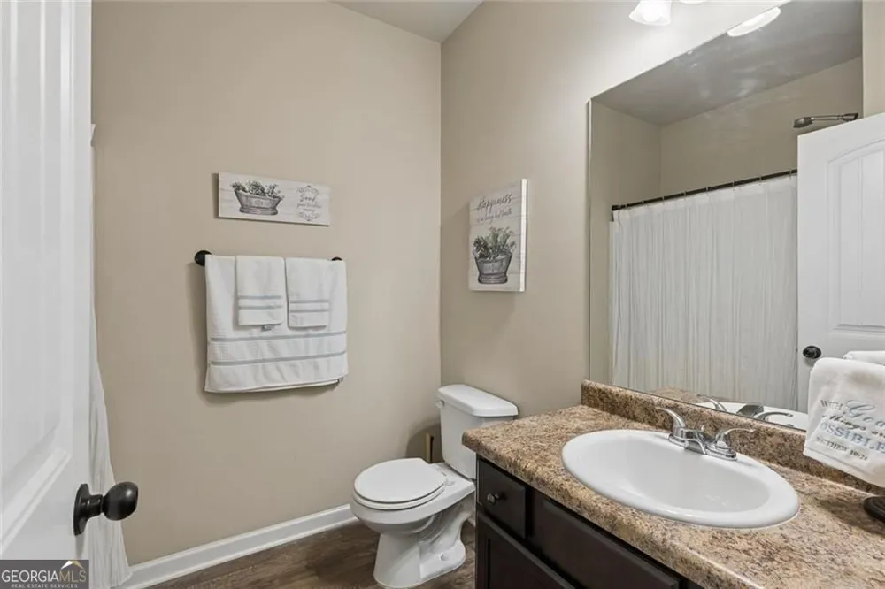 653 Oakside PL Acworth, GA 30102