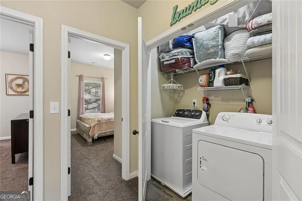 653 Oakside PL Acworth, GA 30102