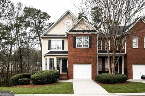 2436 Leaf Hollow CT SE