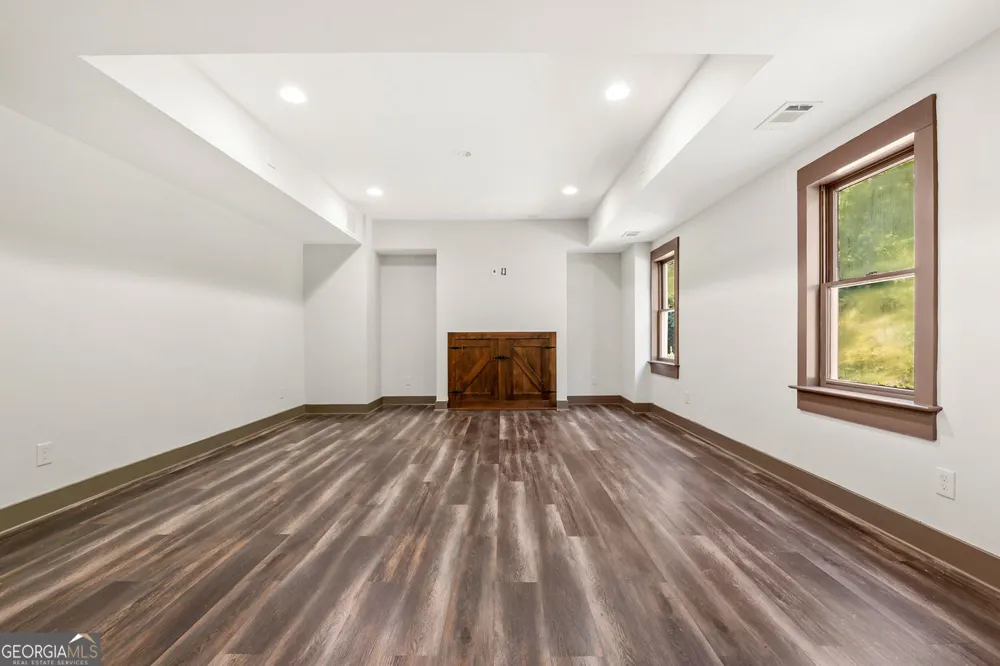 10795 Cauley Creek DR Johns Creek, GA 30097