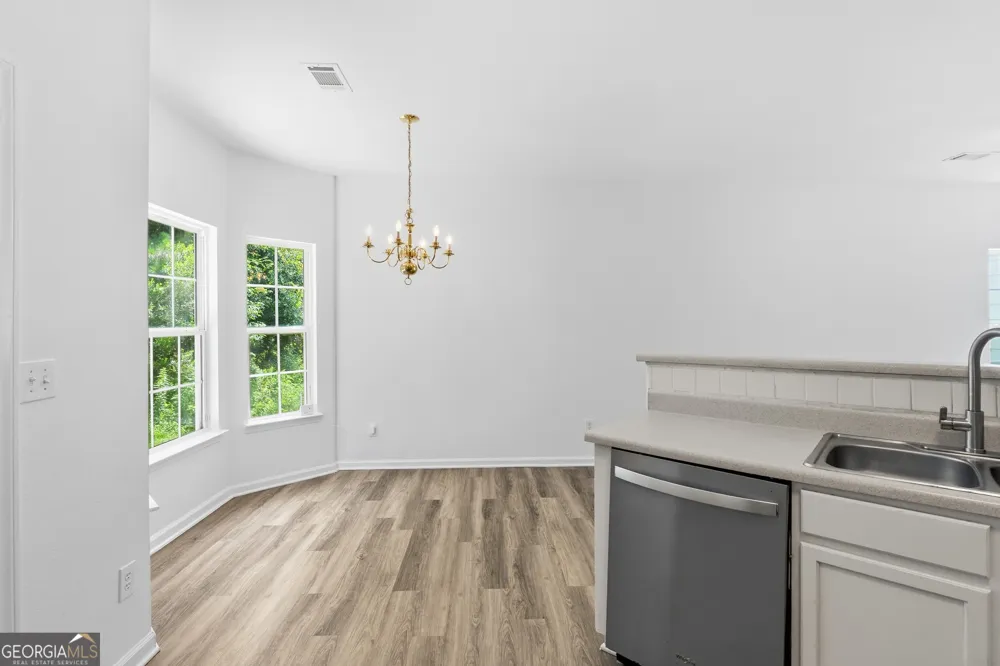7062 Brookview CRK Riverdale, GA 30274