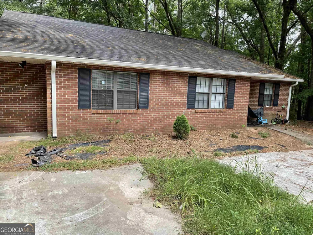 150 Hunters LN Fayetteville, GA 30215