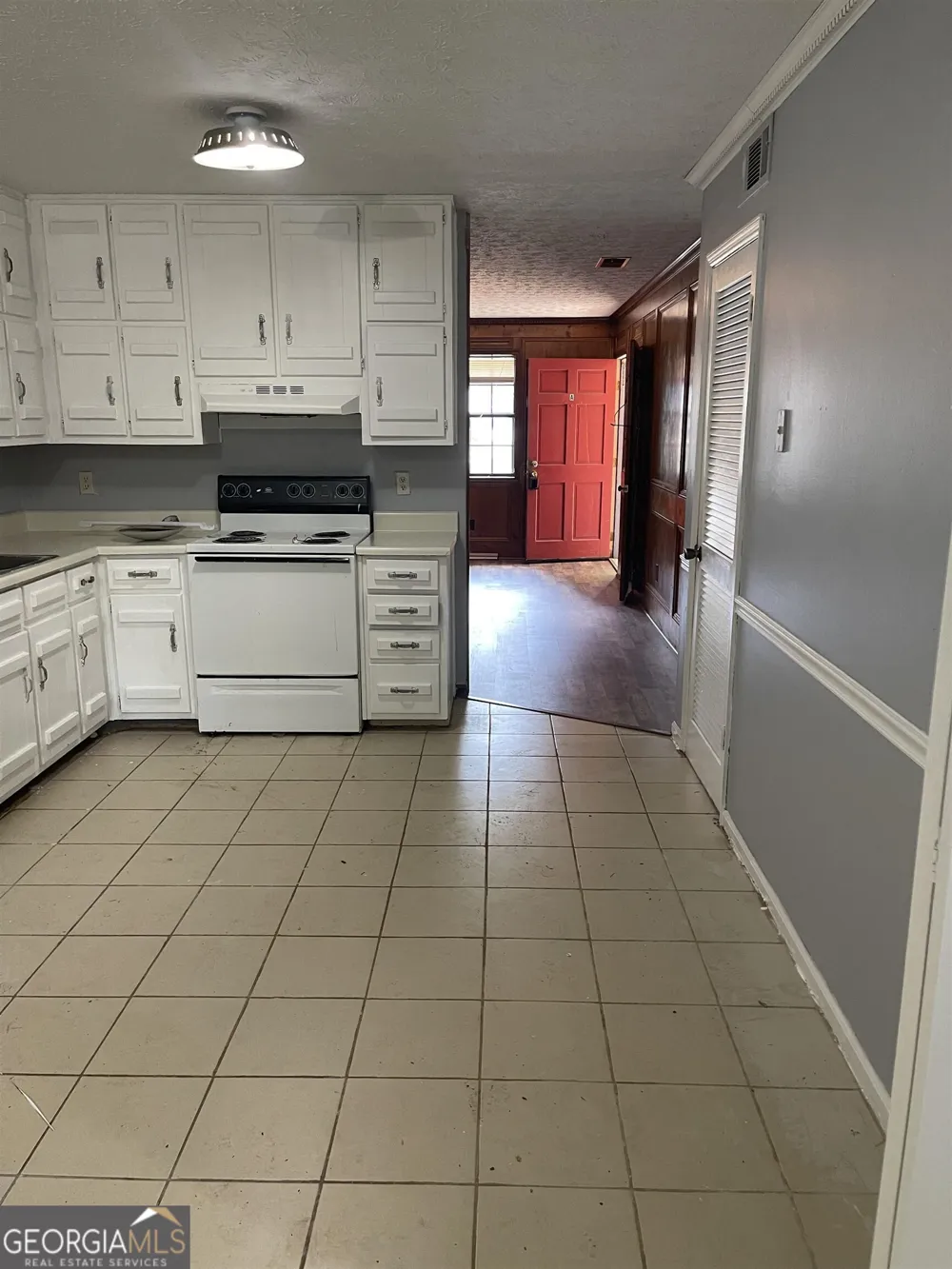 150 Hunters LN Fayetteville, GA 30215