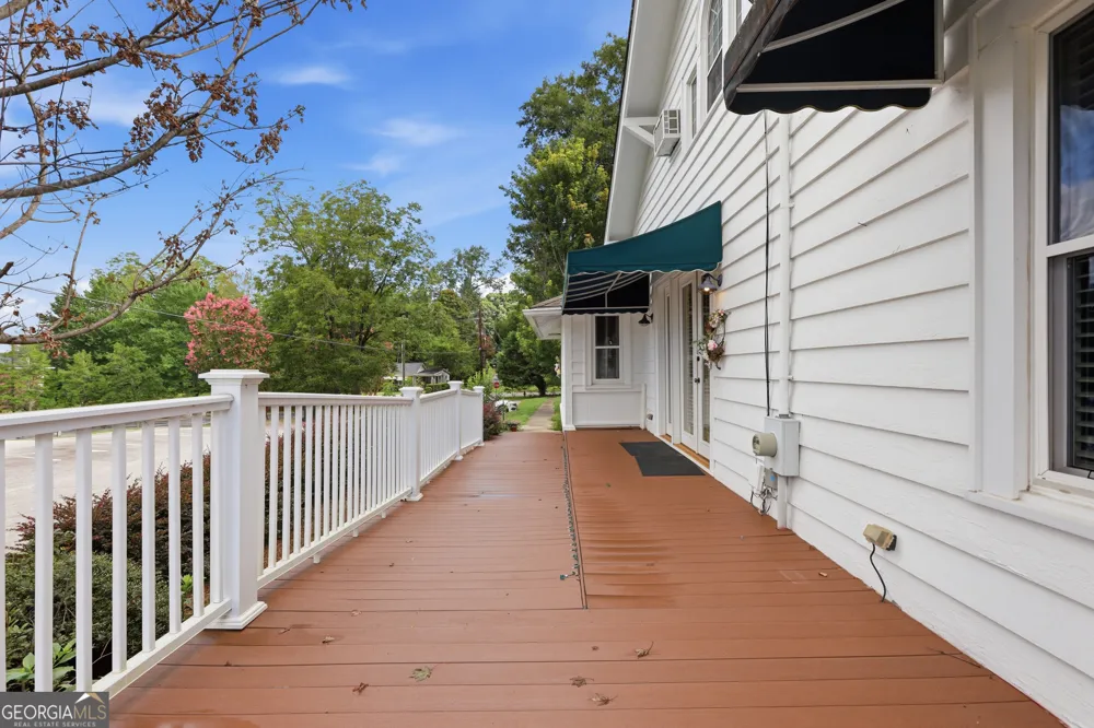 359 E Tugalo ST Toccoa, GA 30577