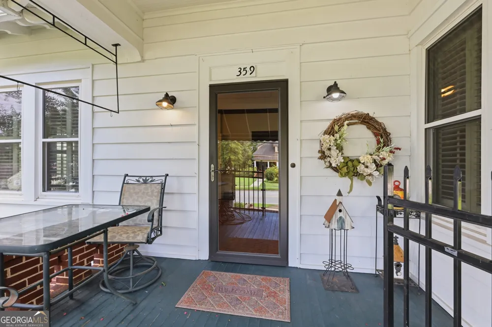 359 E Tugalo ST Toccoa, GA 30577