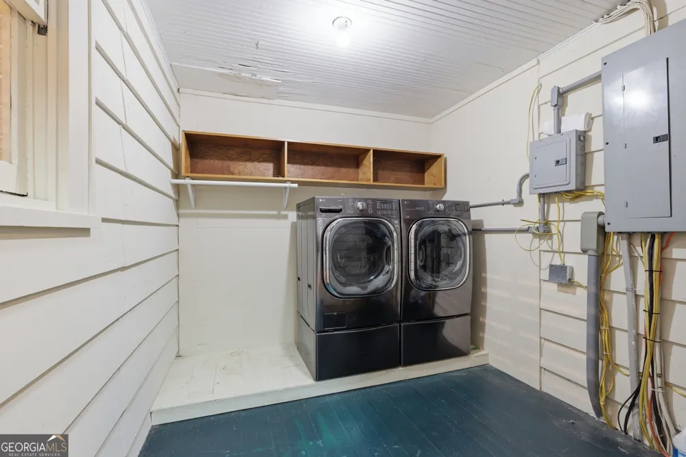 359 E Tugalo ST Toccoa, GA 30577