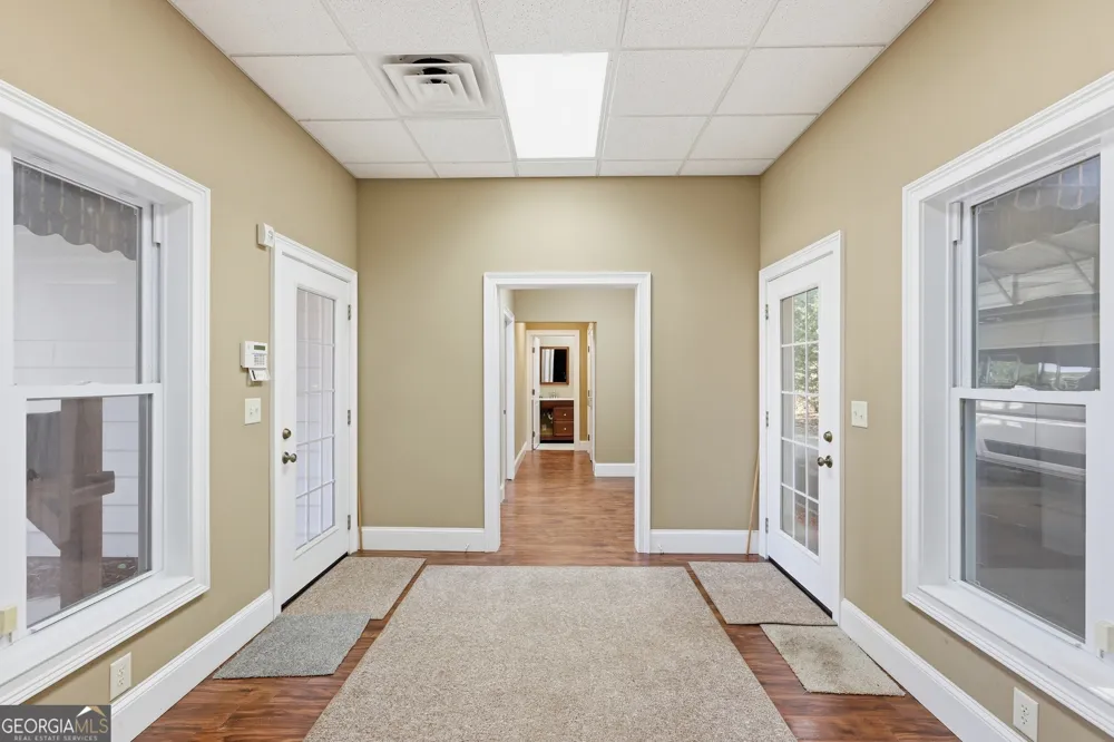 359 E Tugalo ST Toccoa, GA 30577