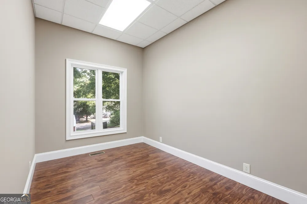 359 E Tugalo ST Toccoa, GA 30577