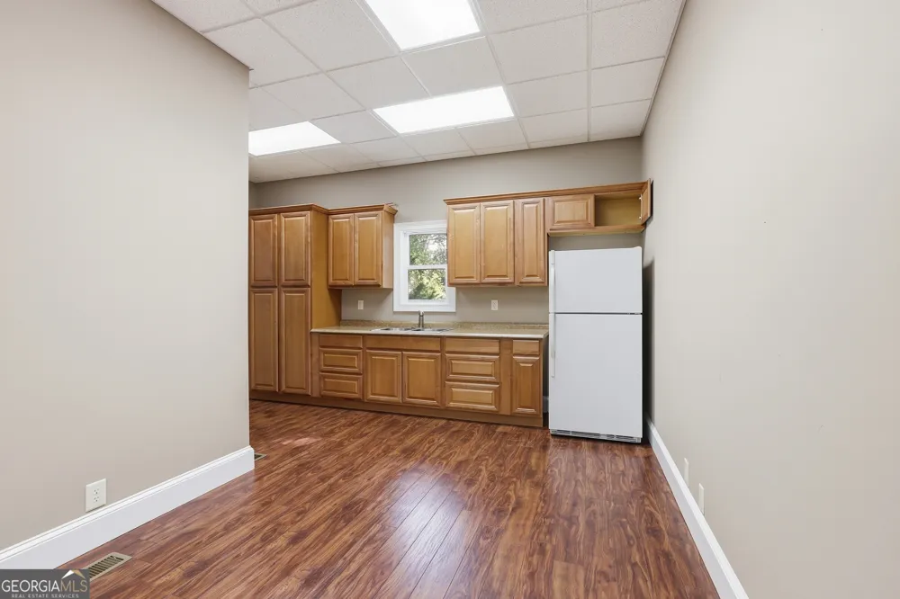 359 E Tugalo ST Toccoa, GA 30577