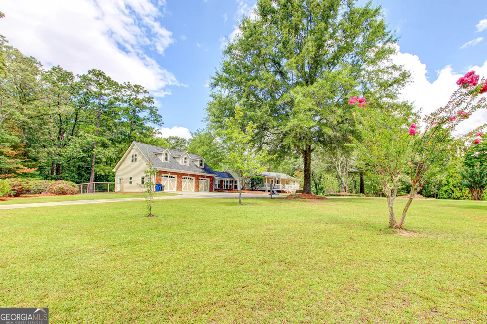 3861 Post RD Winston, GA 30187