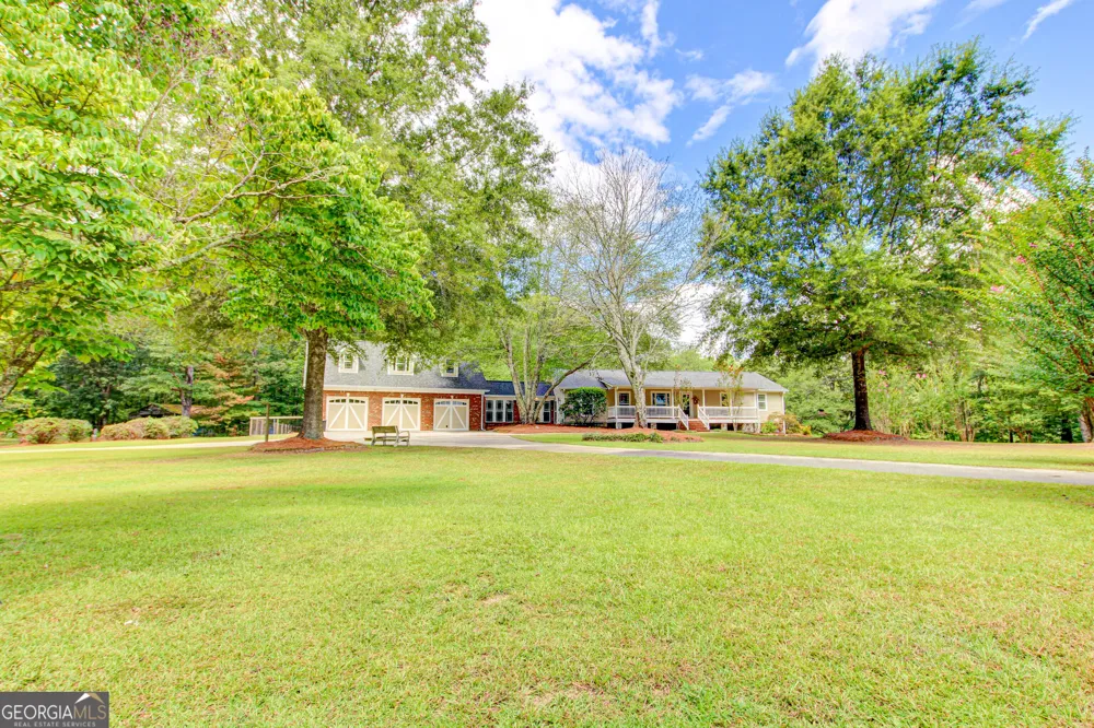 3861 Post RD Winston, GA 30187