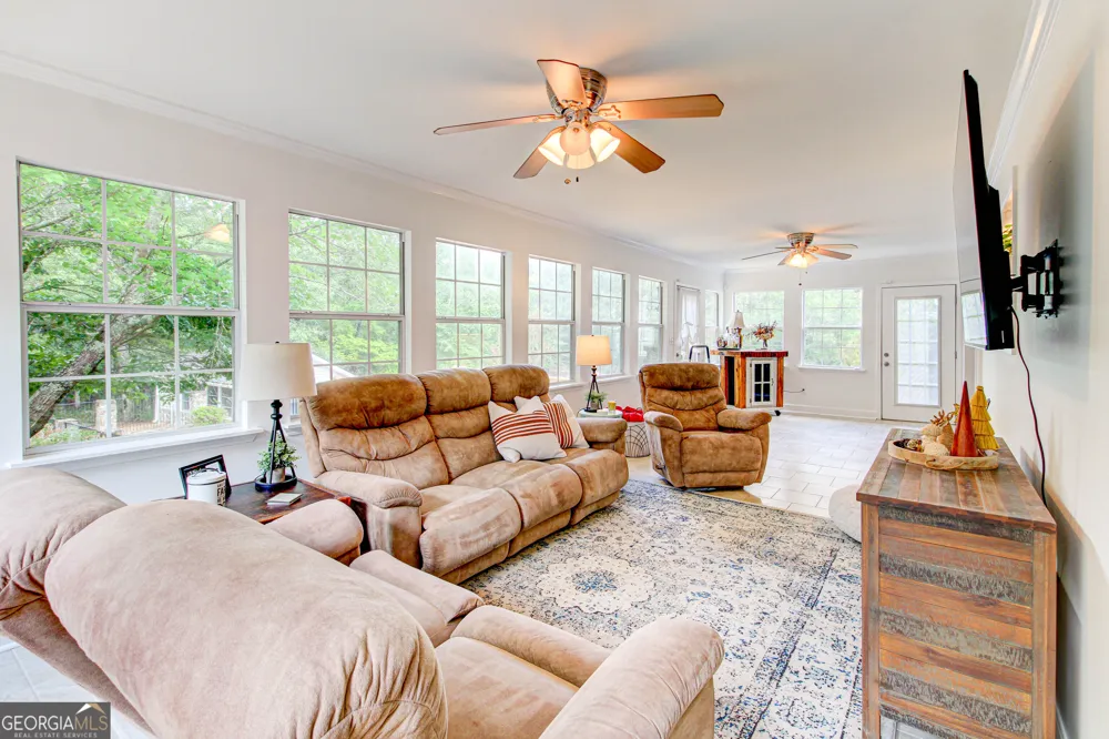 3861 Post RD Winston, GA 30187