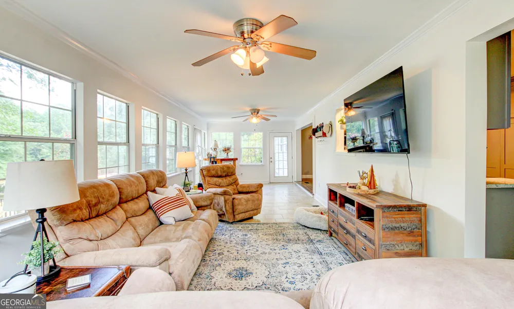 3861 Post RD Winston, GA 30187