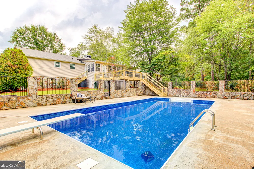 3861 Post RD Winston, GA 30187