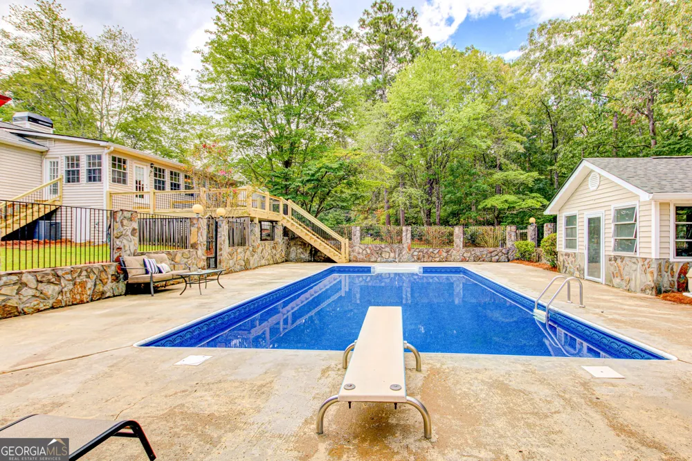 3861 Post RD Winston, GA 30187