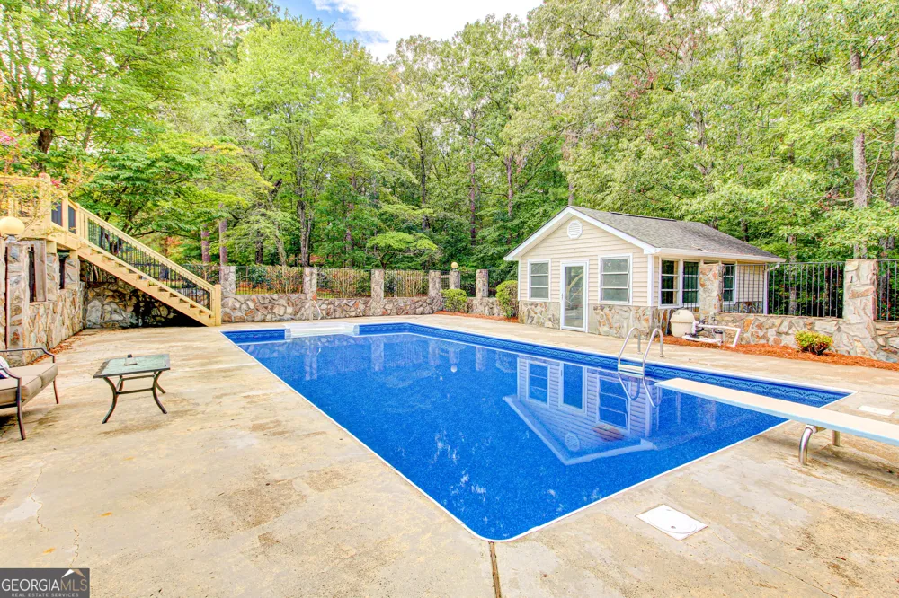 3861 Post RD Winston, GA 30187