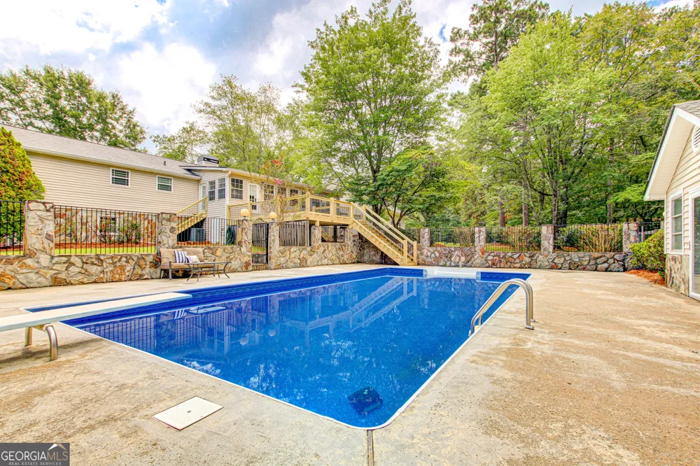 3861 Post RD Winston, GA 30187