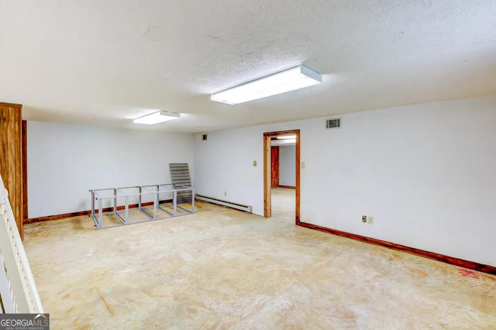 3861 Post RD Winston, GA 30187