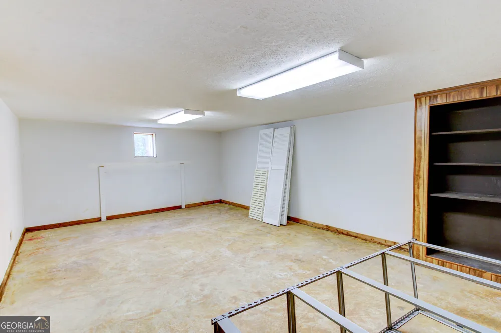 3861 Post RD Winston, GA 30187