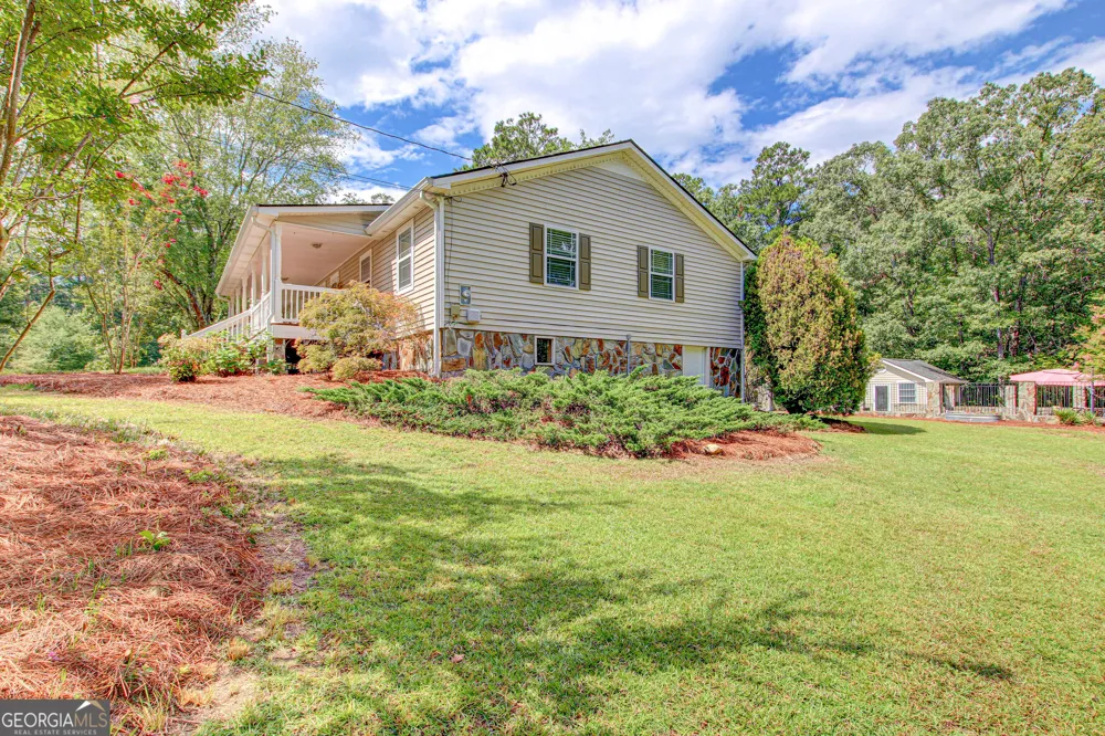3861 Post RD Winston, GA 30187