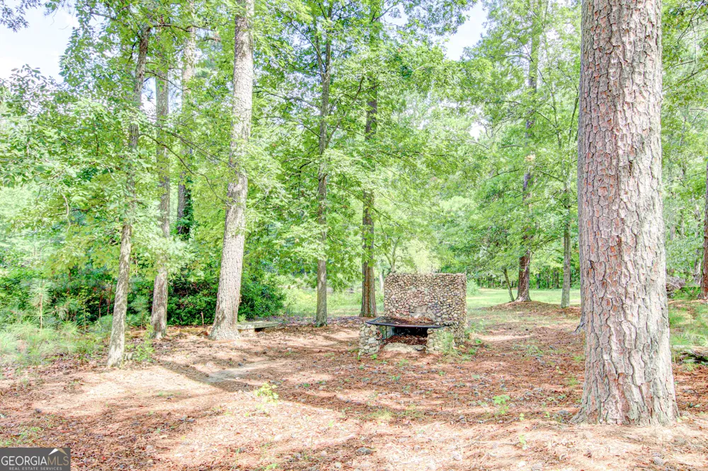 3861 Post RD Winston, GA 30187