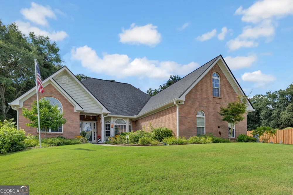 2554 Cedar WAY Loganville, GA 30052