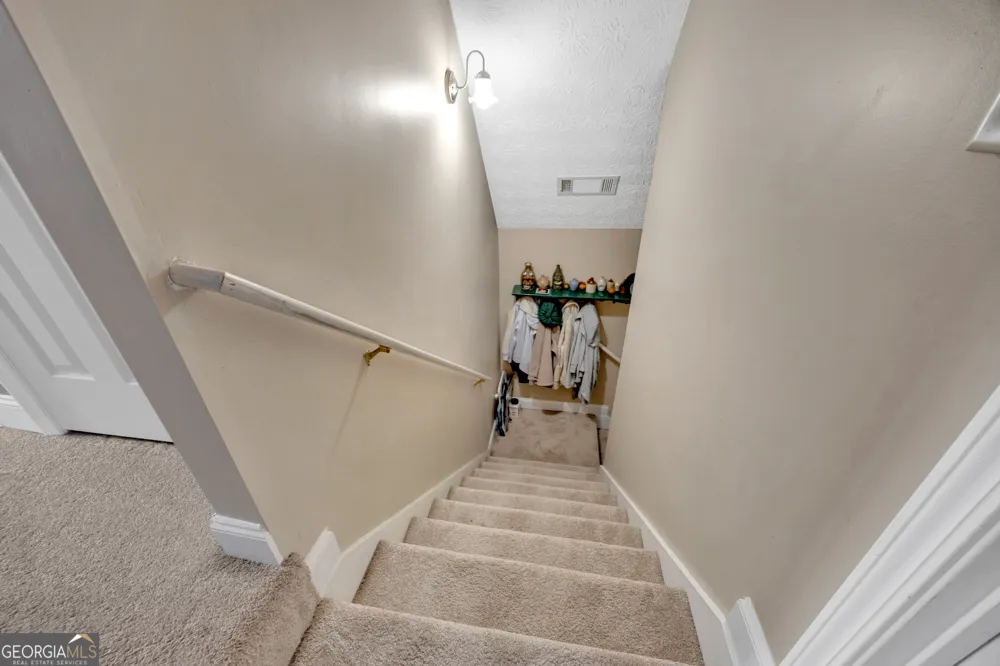 2554 Cedar WAY Loganville, GA 30052