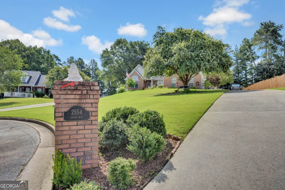 2554 Cedar WAY Loganville, GA 30052
