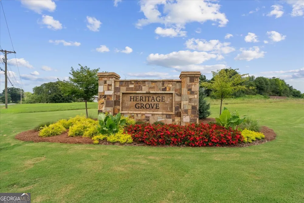 358 Oakleigh DR Calhoun, GA 30701