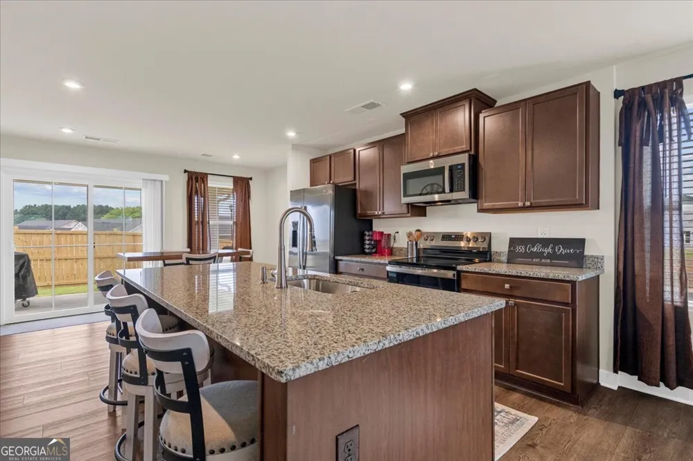 358 Oakleigh DR Calhoun, GA 30701