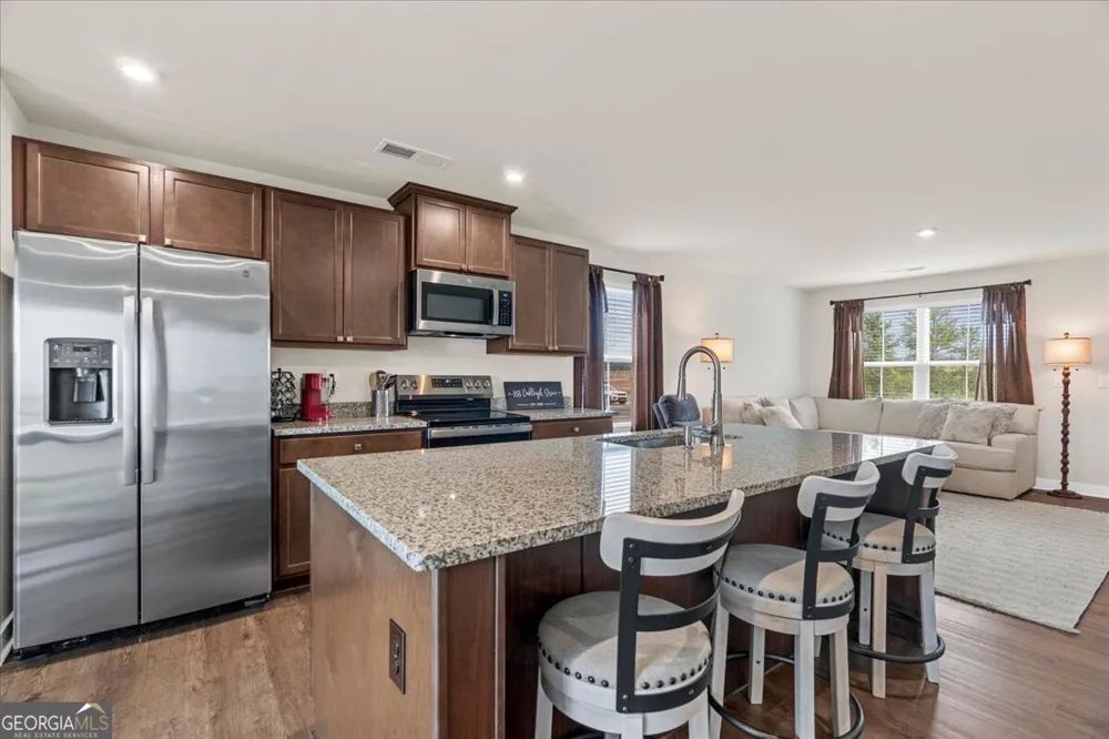 358 Oakleigh DR Calhoun, GA 30701