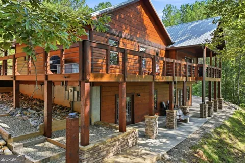114 Hideaway TRL
