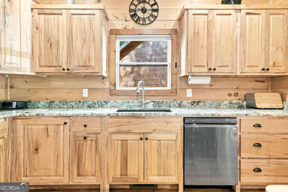 114 Hideaway TRL Copperhill, TN 37317