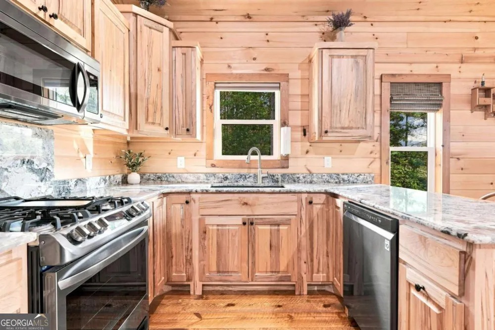 114 Hideaway TRL Copperhill, TN 37317