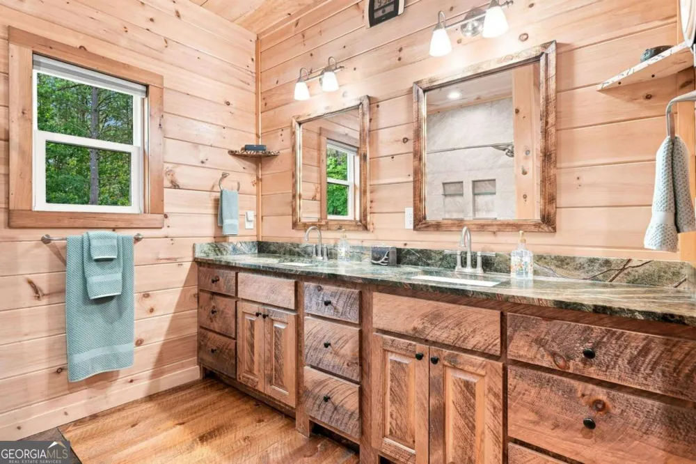 114 Hideaway TRL Copperhill, TN 37317