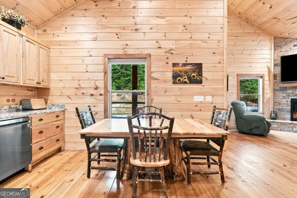 114 Hideaway TRL Copperhill, TN 37317